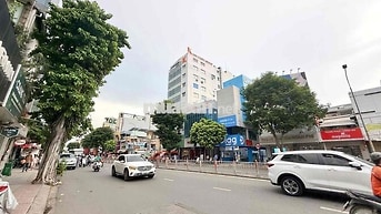 NHỈNH 5TỶ NỞ HẬU 8M HÀNG NGON NGAY NGÃ TƯ HÀNG XANH HXH ĐỔ CỬA