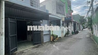 Nhà nguyên căn 4,5x15 trệt, lầu, hẻm thông 5m
