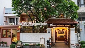 BIỆT THỰ SÂN VƯỜN KHU ĐỒNG NAI, QUẬN 10 - 8x25m - 2 TẦNG - $: 60 TRIỆU