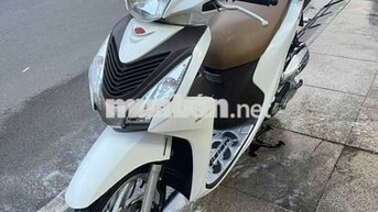Honda Vision 2016 màu trắng mới 90%