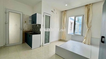 Cho thuê phòng trọ CMT8 có bancong gần ĐH Hoa Sen vòng xoay Dân Chủ