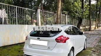 Ford Focus 2018 5 chỗ 68.000km Trắng