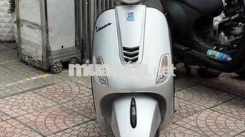 Piaggio Vespa LX 2017 iGet màu bạc