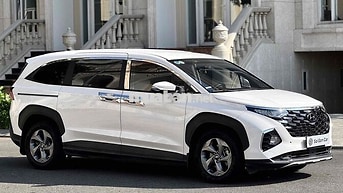 Hyundai Custin 2024 Tiêu Chuẩn Trắng