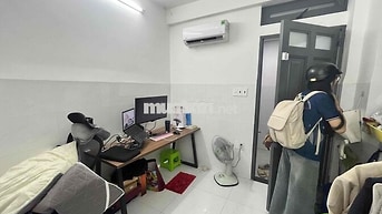 Phòng Không Gác - Máy Lạnh | Gần UTH, LDXH Cách Tô Ký 5p
