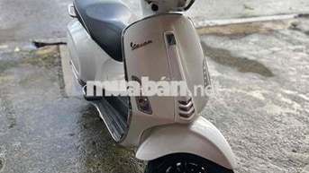Piaggio Vespa Sprint 125 2018 màu trắng chính chủ