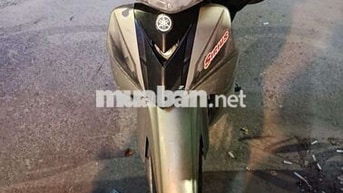 Yamaha Sirius màu bạc đen