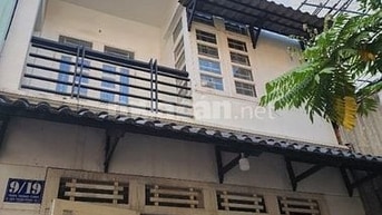 Cho thuê nhà nguyên căn hẻm số 9 Trần Trọng Cung,Q.7 .3 Tầng ,giá 15tr