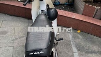 Honda Dream Thái màu nho