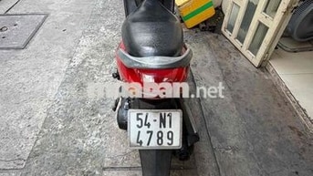 Honda Click màu Đỏ