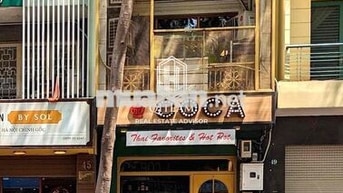 CHO THUÊ NHÀ NGUYÊN CĂN 4 TẦNG – DT KHỦNG 360M² – Q.4 SÁT HOÀNG DIỆU