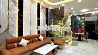 Cho thuê nhà 3 tầng 4 phòng ngủ