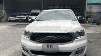 CẦN BÁN FORD EVEREST TITANIUM 2022