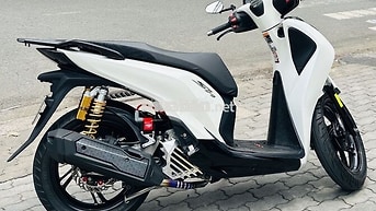 Honda SH màu trắng