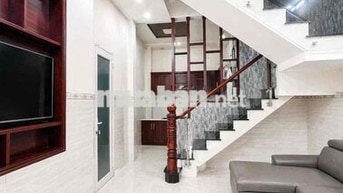 Chính chủ cần cho thuê nhà 3 tầng, 4PN, đường 6, Linh Tây