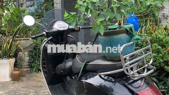 Piaggio Vespa Super màu đen nhập khẩu