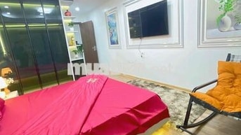 Nhà Riêng Nguyên Căn Ô Đồng Lầm Đông Đa 40m2 6T Thang Máy