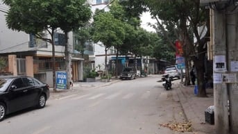 Cho thuê mặt bằng tầng 1 chung cư ngõ 28 Xuân La